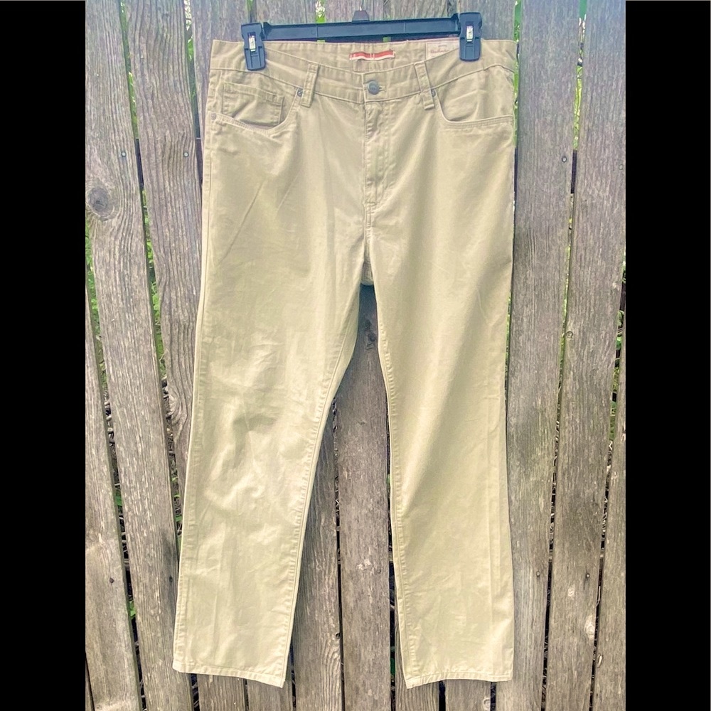 Weatherproof Brand khaki jeans size 34 x 32